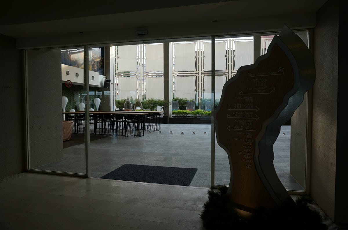 27096444964_c32594e33c_o