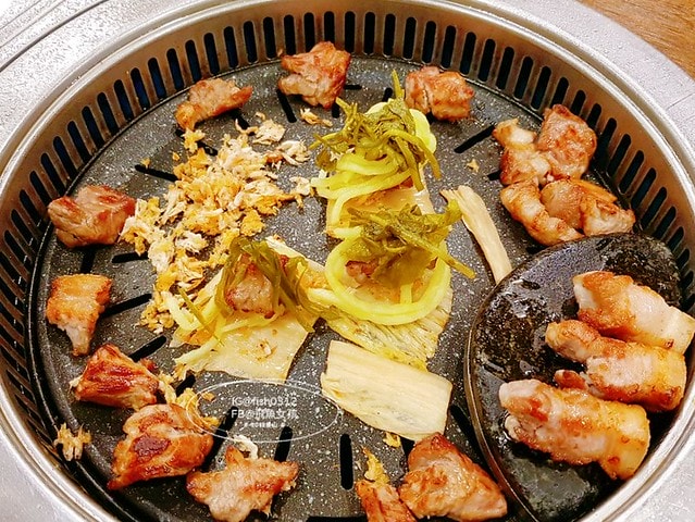 釜山美食 釜山必吃 南浦洞美食 南浦洞烤肉 味贊王鹽烤肉 厚豬五花肉 韓國烤肉