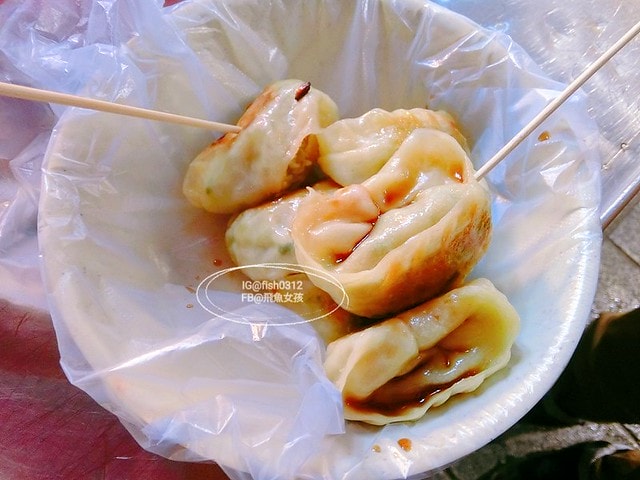 韓國釜山。BIFF廣場 半夜的布帳馬車宵夜 在釜山路邊吃宵夜