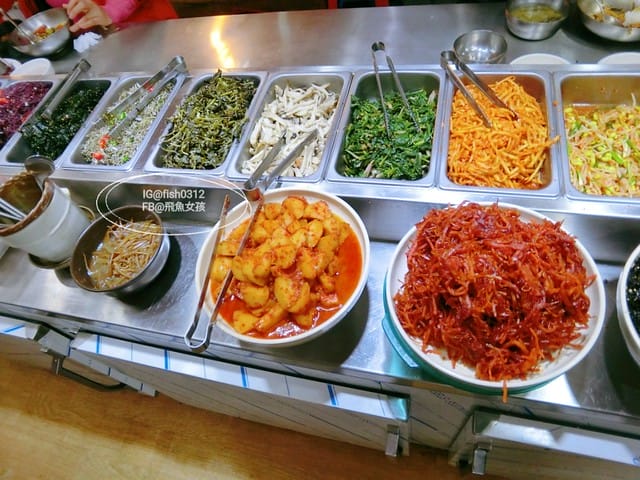慶州必吃 慶州火車站前的城東市場 韓食吃到飽 小菜食堂(경주 성동시장)