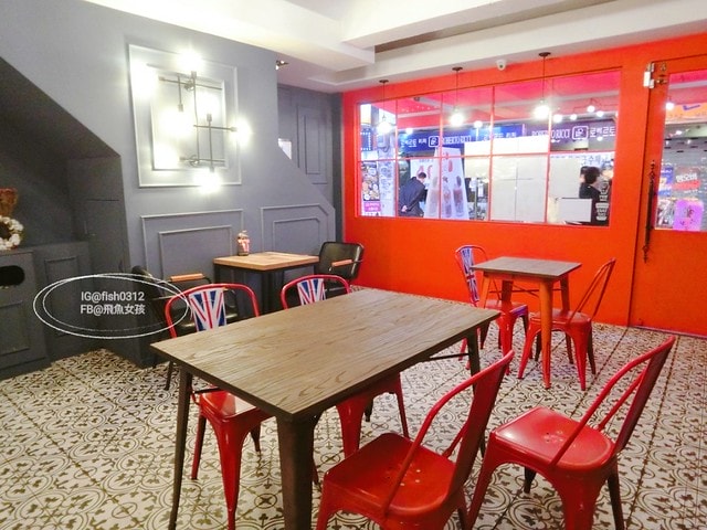 釜山南浦洞 U:Dally카페유달리 草莓牛奶 釜山草莓 韓國草莓牛奶 釜山甜點店