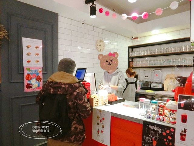 釜山南浦洞 U:Dally카페유달리 草莓牛奶 釜山草莓 韓國草莓牛奶 釜山甜點店