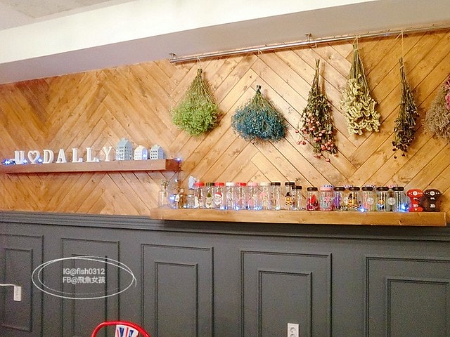 釜山南浦洞 U:Dally카페유달리 草莓牛奶 釜山草莓 韓國草莓牛奶 釜山甜點店