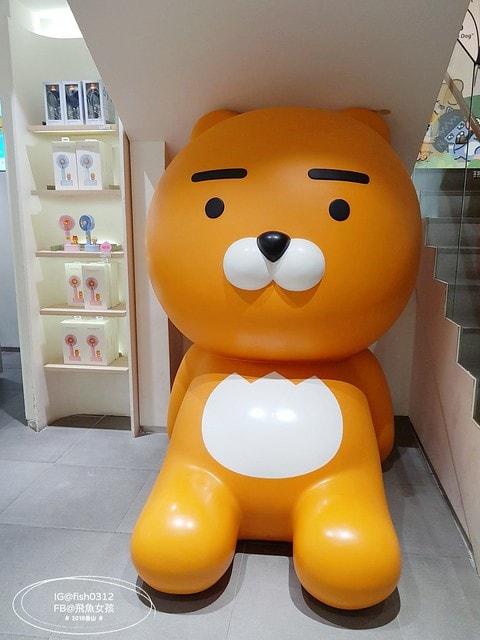 釜山景點,南浦洞,光復路商圈,Kakaofriends旗艦店,屁桃咖啡廳,APEACHCAFE