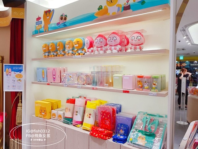 釜山景點,南浦洞,光復路商圈,Kakaofriends旗艦店,屁桃咖啡廳,APEACHCAFE