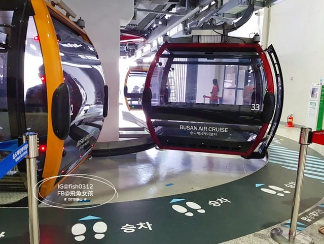 飛魚女孩,釜山景點,松島海上纜車,松島海上纜車交通,松島海上纜車美食,松島海上纜車時間,松島雲端散步路,松島天空步道,松島天空步道2025,松島天空步道交通,釜山松島纜車,釜山松島海上纜車,松島海上纜車預約,松島海上纜車韓文,松島纜車需要預約嗎,甘川到松島,甘川到松島纜車,甘川洞文化村到松島纜車計程車,甘川洞到松島纜車,甘川洞到松島,甘川洞文化村到松島纜車公車,松島纜車韓文地址,松島纜車白淺灘文化村,甘川洞文化村到松島纜車,甘川洞文化村 白淺灘文化村,松島纜車停留時間,松島纜車營業時間