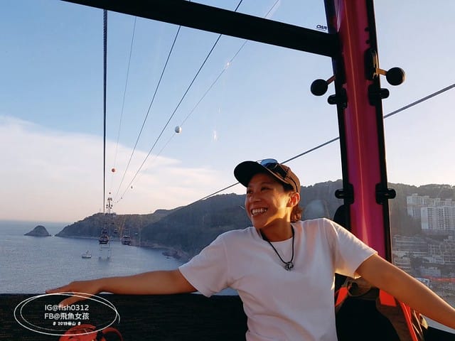 飛魚女孩,釜山景點,松島海上纜車,松島海上纜車交通,松島海上纜車美食,松島海上纜車時間,松島雲端散步路,松島天空步道,松島天空步道2025,松島天空步道交通,釜山松島纜車,釜山松島海上纜車,松島海上纜車預約,松島海上纜車韓文,松島纜車需要預約嗎,甘川到松島,甘川到松島纜車,甘川洞文化村到松島纜車計程車,甘川洞到松島纜車,甘川洞到松島,甘川洞文化村到松島纜車公車,松島纜車韓文地址,松島纜車白淺灘文化村,甘川洞文化村到松島纜車,甘川洞文化村 白淺灘文化村,松島纜車停留時間,松島纜車營業時間