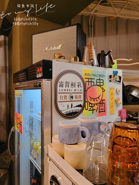 台北中山 隱身在濱江市場裡的童年回憶 小手麵包x 小時候雞排 最簡單就是最美味 文青咖啡廳