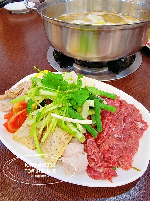 仁峰沙茶火鍋,仁峰沙茶爐,仁峰沙茶火鍋 菜單,仁峰沙茶火鍋 評論,海安路沙茶火鍋,仁峰,海安路沙茶爐,沙茶爐 海安路,台南沙茶火鍋,仁峰沙茶火鍋的評論,台南沙茶火鍋老店