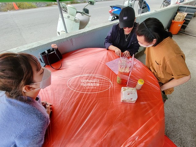 台南必吃 隱藏版平價海鮮燒烤 最新鮮的台61線烤蚵烤蛤 61線活海產