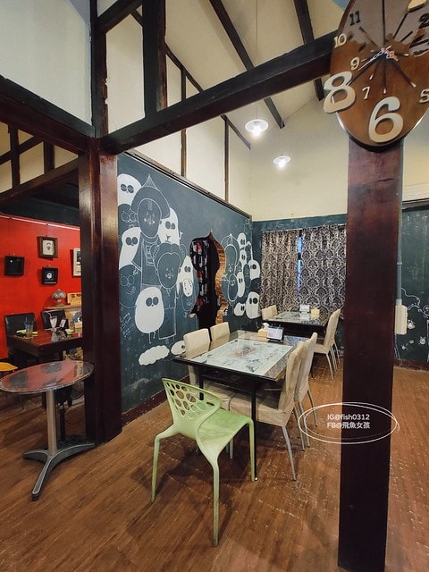 台灣嘉義。嘉義景點 民雄鬼屋咖啡 遙望歷史建築劉家古厝 民雄鬼屋 台灣五大鬼屋之一