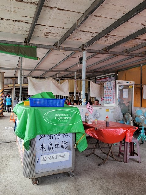 台南必吃 隱藏版平價海鮮燒烤 最新鮮的台61線烤蚵烤蛤 61線活海產