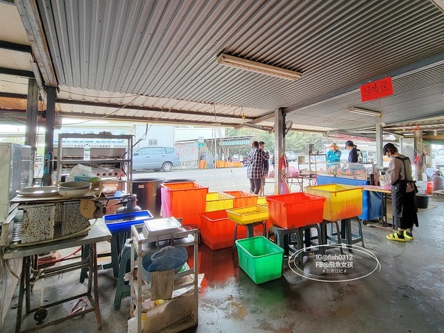 台南必吃 隱藏版平價海鮮燒烤 最新鮮的台61線烤蚵烤蛤 61線活海產