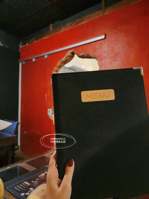 台灣嘉義。嘉義景點 民雄鬼屋咖啡 遙望歷史建築劉家古厝 民雄鬼屋 台灣五大鬼屋之一