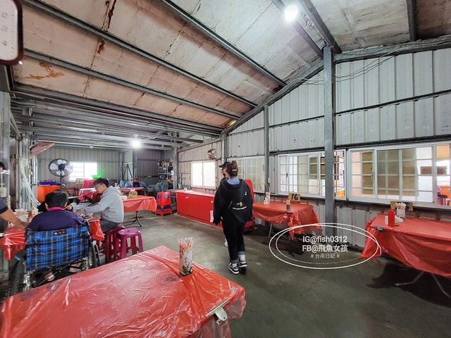 台南必吃 隱藏版平價海鮮燒烤 最新鮮的台61線烤蚵烤蛤 61線活海產