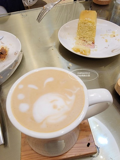 台中美食 勤美草悟道旁的 L.Z. Dessart 無框架甜點 世界甜點冠軍陳立喆 白金配色高級質感甜點店