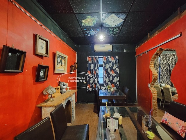 台灣嘉義。嘉義景點 民雄鬼屋咖啡 遙望歷史建築劉家古厝 民雄鬼屋 台灣五大鬼屋之一