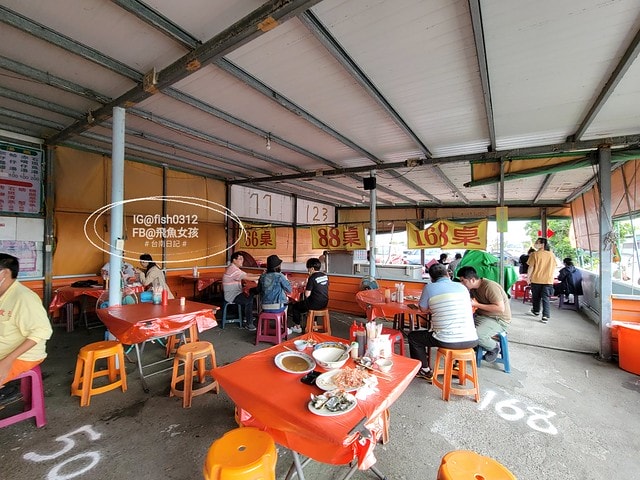 台南必吃 隱藏版平價海鮮燒烤 最新鮮的台61線烤蚵烤蛤 61線活海產