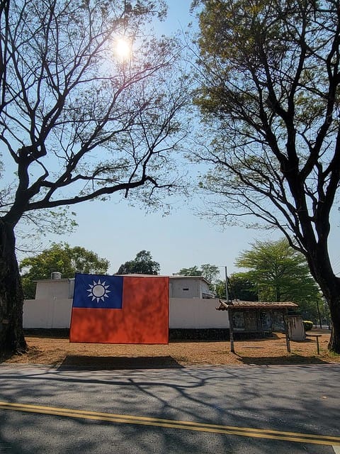 高雄左營 眷村散步地圖 果貿社區 海軍總司令部情報處拘留所遺址 左營大街三樓冰茶室 再見捌捌陸臺灣眷村文化園區 將軍好宅 高雄左營 眷村散步地圖 果貿社區 海軍總司令部情報處拘留所遺址 左營大街三樓冰茶室 再見捌捌陸臺灣眷村文化園區 將軍好宅