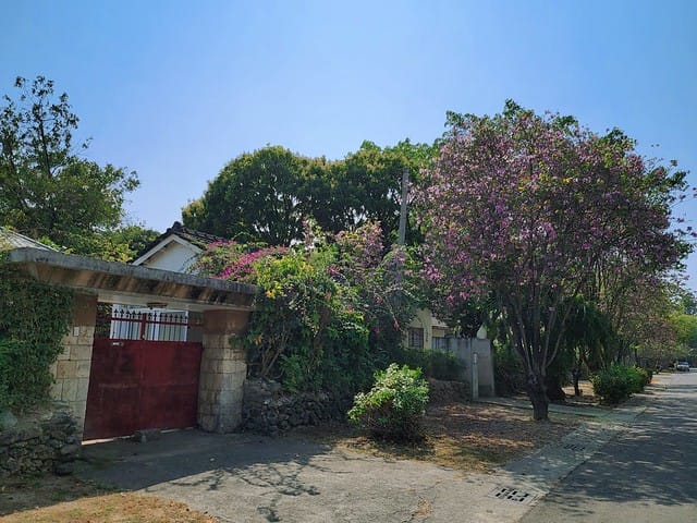 高雄左營 眷村散步地圖 果貿社區 海軍總司令部情報處拘留所遺址 左營大街三樓冰茶室 再見捌捌陸臺灣眷村文化園區 將軍好宅 高雄左營 眷村散步地圖 果貿社區 海軍總司令部情報處拘留所遺址 左營大街三樓冰茶室 再見捌捌陸臺灣眷村文化園區 將軍好宅