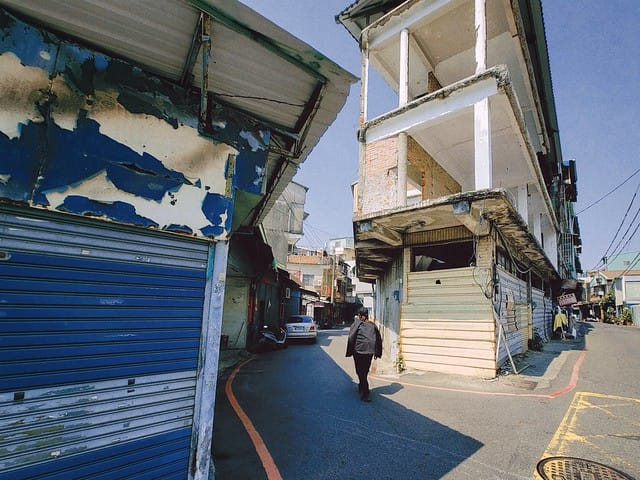 高雄左營 眷村散步地圖 果貿社區 海軍總司令部情報處拘留所遺址 左營大街三樓冰茶室 再見捌捌陸臺灣眷村文化園區 將軍好宅 高雄左營 眷村散步地圖 果貿社區 海軍總司令部情報處拘留所遺址 左營大街三樓冰茶室 再見捌捌陸臺灣眷村文化園區 將軍好宅