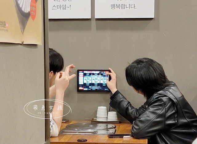 首爾美食,首爾餐廳,明洞宵夜推薦,首爾24小時餐廳,保承會館,보승회관菜單,首爾解酒湯,解酒拉麵,首爾豬肉湯飯 首爾美食,首爾餐廳,明洞宵夜推薦,首爾24小時餐廳,保承會館,보승회관菜單,首爾解酒湯,解酒拉麵,首爾豬肉湯飯