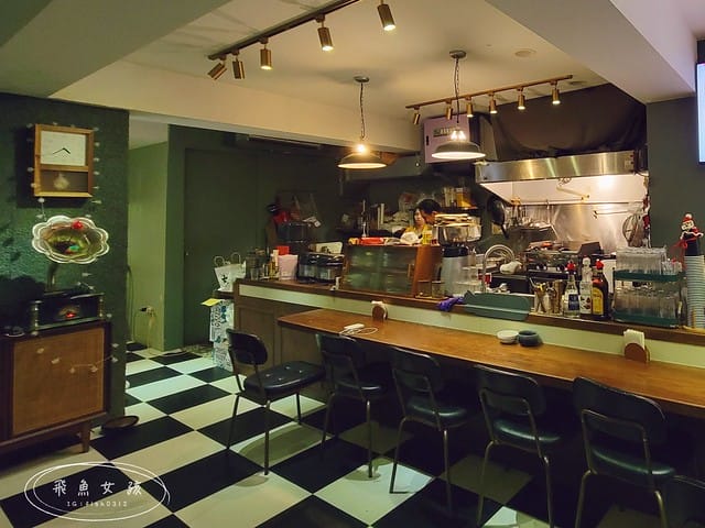 TAKEOUT CURRY SHOP咖哩專門店,台北咖哩,東區咖哩,延吉街餐廳,台北貓咪餐廳,貓奴必吃,貓咪楓糖布丁,台北貓咪咖啡廳,takeoutcurryshop菜單