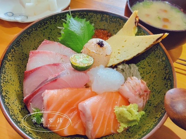 台中美食推薦,台中北區餐廳,老宅日料,回未了日式丼飯握壽司,回未了海鮮丼,台中老宅海鮮丼飯,松露鹽軟絲