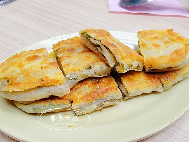 長白小館菜單,長白小館酸菜白肉鍋,長白小館酸菜鍋,日本人愛吃餐廳,東區老店餐廳,東區酸菜白肉鍋,台北酸菜白肉鍋,長白小館,孤獨的美食家五郎,延吉街火鍋,國父紀念館火鍋推薦