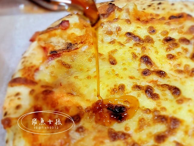 披薩時刻Pizza Times評價,披薩時刻6吋冷凍披薩評價,冷凍披薩品牌推薦,美味冷凍披薩開箱,冷凍披薩要退冰嗎,冷凍手工窯烤披薩,手工窯烤披薩推薦,團購美食開箱,冷凍披薩團購推薦,露營加熱料理推薦,冰箱必囤美食推薦,懶人加熱料理分享,披薩時刻Pizza Times,披薩時刻6吋冷凍披薩,冷凍披薩品牌推薦,美味冷凍披薩開箱,團購美食開箱,年輕人創業品牌,年輕人創業故事,家庭主婦冰箱常備冷凍食品