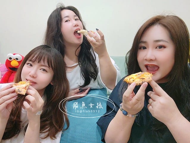 披薩時刻Pizza Times評價,披薩時刻6吋冷凍披薩評價,冷凍披薩品牌推薦,美味冷凍披薩開箱,冷凍披薩要退冰嗎,冷凍手工窯烤披薩,手工窯烤披薩推薦,團購美食開箱,冷凍披薩團購推薦,露營加熱料理推薦,冰箱必囤美食推薦,懶人加熱料理分享,披薩時刻Pizza Times,披薩時刻6吋冷凍披薩,冷凍披薩品牌推薦,美味冷凍披薩開箱,團購美食開箱,年輕人創業品牌,年輕人創業故事,家庭主婦冰箱常備冷凍食品