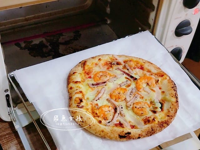 披薩時刻Pizza Times評價,披薩時刻6吋冷凍披薩評價,冷凍披薩品牌推薦,美味冷凍披薩開箱,冷凍披薩要退冰嗎,冷凍手工窯烤披薩,手工窯烤披薩推薦,團購美食開箱,冷凍披薩團購推薦,露營加熱料理推薦,冰箱必囤美食推薦,懶人加熱料理分享,披薩時刻Pizza Times,披薩時刻6吋冷凍披薩,冷凍披薩品牌推薦,美味冷凍披薩開箱,團購美食開箱,年輕人創業品牌,年輕人創業故事,家庭主婦冰箱常備冷凍食品