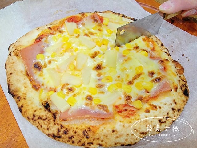 披薩時刻Pizza Times評價,披薩時刻6吋冷凍披薩評價,冷凍披薩品牌推薦,美味冷凍披薩開箱,冷凍披薩要退冰嗎,冷凍手工窯烤披薩,手工窯烤披薩推薦,團購美食開箱,冷凍披薩團購推薦,露營加熱料理推薦,冰箱必囤美食推薦,懶人加熱料理分享,披薩時刻Pizza Times,披薩時刻6吋冷凍披薩,冷凍披薩品牌推薦,美味冷凍披薩開箱,團購美食開箱,年輕人創業品牌,年輕人創業故事,家庭主婦冰箱常備冷凍食品