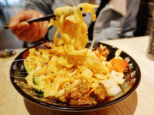 新埔捷運站美食,陝西小吃饃都肉夾饃,饃都肉夾饃,板橋饃都肉夾饃,兩千年前的漢堡,新埔站美食,莒光路美食推薦,饃都肉夾饃評價,饃都肉夾饃好吃嗎,饃都肉夾饃推薦吃什麼,肉夾饃哪裡買,好吃肉夾饃開箱,陝西小吃肉夾饃,爆紅小吃肉夾饃,莒光路小吃食記,新埔站必吃分享