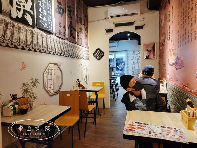 新埔捷運站美食,陝西小吃饃都肉夾饃,饃都肉夾饃,板橋饃都肉夾饃,兩千年前的漢堡,新埔站美食,莒光路美食推薦,饃都肉夾饃評價,饃都肉夾饃好吃嗎,饃都肉夾饃推薦吃什麼,肉夾饃哪裡買,好吃肉夾饃開箱,陝西小吃肉夾饃,爆紅小吃肉夾饃,莒光路小吃食記,新埔站必吃分享