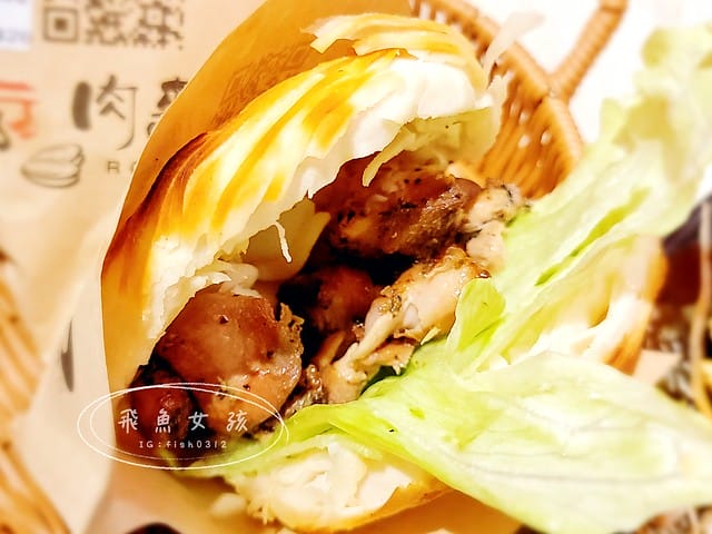 新埔捷運站美食,陝西小吃饃都肉夾饃,饃都肉夾饃,板橋饃都肉夾饃,兩千年前的漢堡,新埔站美食,莒光路美食推薦,饃都肉夾饃評價,饃都肉夾饃好吃嗎,饃都肉夾饃推薦吃什麼,肉夾饃哪裡買,好吃肉夾饃開箱,陝西小吃肉夾饃,爆紅小吃肉夾饃,莒光路小吃食記,新埔站必吃分享