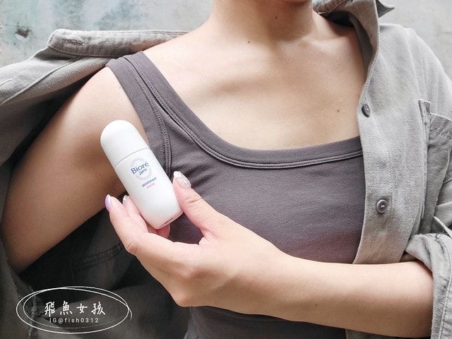 Bioré排汗爽身淨味劑 滾珠型,Bioré排汗爽身淨味劑,Bioré排汗爽身淨味劑評價,Bioré Zero爽身粉濕巾推薦,Bioré Zero爽身粉濕巾評價,Bioré Zero爽身粉濕巾好用嗎,Bioré排汗爽身淨味劑 滾珠型不含鋁鹽成分,Bioré排汗爽身淨味劑 滾珠型用法,Bioré排汗爽身淨味劑 滾珠型什麼時候用,Bioré排汗爽身淨味劑味道,長效型汗水蒸發技術,汗瞬乾粉體,體味汗臭狐臭手汗,Bioré排汗爽身淨味劑不易阻塞毛孔,Bioré排汗爽身淨味劑價錢,Bioré排汗爽身淨味劑 滾珠型哪裡買