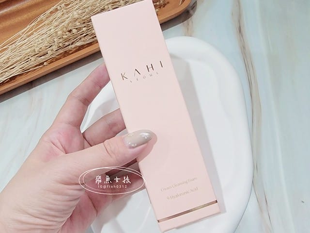 KAHI評價,金高銀推薦,韓國必買保養品,金高銀代言保養品,韓系保養品分享,KAHI保養品開箱,撫紋萬用棒評價,小粉棒心得,紋路管理保養品推薦,好攜帶保濕棒分享,高CP值韓國保濕棒,KAHI洗面乳評價,韓國洗面乳分享,玻尿酸洗面乳開箱,kahi韓劇,kahi萬用膏評價,kahi萬用膏好用嗎,kahi萬用膏好用嗎dcard,kahi撫紋萬能棒好用嗎,kahi萬用膏好用嗎ptt,韓國保濕棒kahi