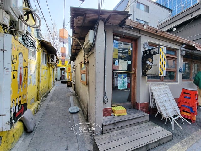 跟著飛魚玩首爾,飛魚女孩,韓國自由行,首爾自由行,首爾自由行5天4夜,世宗飲食文化街,世宗飲食文化街美食,景福宮美食,景福宮美食推薦,首爾西村,首爾西大門,防彈少年團RM,防彈少年團首爾宣傳片,世宗村飲食文化街,景福宮景點,景福宮一日遊,景福宮北村韓屋村距離,景福宮光化門,光化門廣場,首爾西村美食,土俗村蔘雞湯2024低消,土俗村蔘雞湯低消,土俗村蔘雞湯有低消