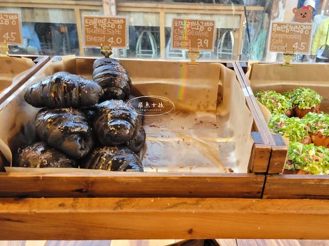 韓國自由行,韓國美食,首爾景點,首爾美食,益善洞咖啡廳,益善洞美食,小夏鹽田,韓國鹽麵包,益善洞,益善洞鹽麵包,韓國鹽可頌,鹽可頌,鹽可頌,益善洞景點,鐘路景點,首爾益善洞,小夏鹽田益善洞,益善洞怎麼去,益善洞有名,益善洞逛街地圖,益善洞要吃什麼 韓國自由行,韓國美食,首爾景點,首爾美食,益善洞咖啡廳,益善洞美食,小夏鹽田,韓國鹽麵包,益善洞,益善洞鹽麵包,韓國鹽可頌,鹽可頌,鹽可頌,益善洞景點,鐘路景點,首爾益善洞,小夏鹽田益善洞,益善洞怎麼去,益善洞有名,益善洞逛街地圖,益善洞要吃什麼