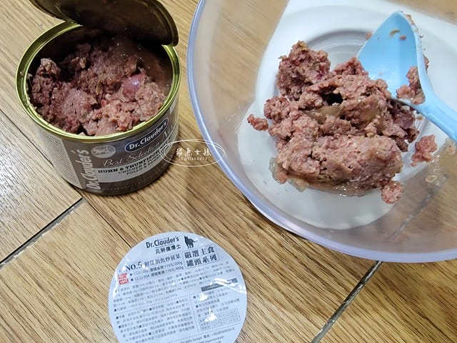 Petzoo貓罐評價,克勞德博士貓罐評價,無穀貓咪主食罐推薦,挑嘴貓主食罐推薦,貓咪轉濕食推薦,無榖貓罐頭開箱,貓主食罐開箱,轉濕食貓罐開箱,無穀貓濕食分享,鮮肉湯貓罐分享,機能貓罐食用心得,克勞德博士主食罐ptt,克勞德博士dcard,平價貓罐頭推薦dcard,平價主食罐dcard,克勞德博士評價,克勞德博士餐包,克勞德博士餐包ptt,飛魚女孩,Petzoo,聯信寵物推薦,法米納天然寵物食品公司 聯信寵物,德國dr-clauder克勞德博士,德罐dcard,德罐好嗎,德罐是什麼,德罐推薦ptt,德罐貓,德罐ppt,