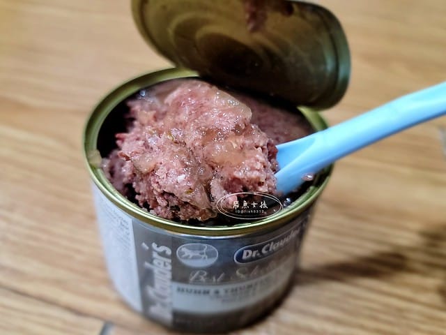 Petzoo貓罐評價,克勞德博士貓罐評價,無穀貓咪主食罐推薦,挑嘴貓主食罐推薦,貓咪轉濕食推薦,無榖貓罐頭開箱,貓主食罐開箱,轉濕食貓罐開箱,無穀貓濕食分享,鮮肉湯貓罐分享,機能貓罐食用心得,克勞德博士主食罐ptt,克勞德博士dcard,平價貓罐頭推薦dcard,平價主食罐dcard,克勞德博士評價,克勞德博士餐包,克勞德博士餐包ptt,飛魚女孩,Petzoo,聯信寵物推薦,法米納天然寵物食品公司 聯信寵物,德國dr-clauder克勞德博士,德罐dcard,德罐好嗎,德罐是什麼,德罐推薦ptt,德罐貓,德罐ppt,