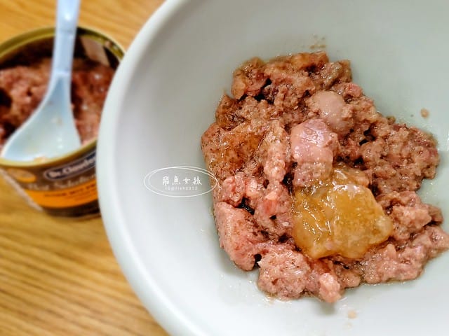 Petzoo貓罐評價,克勞德博士貓罐評價,無穀貓咪主食罐推薦,挑嘴貓主食罐推薦,貓咪轉濕食推薦,無榖貓罐頭開箱,貓主食罐開箱,轉濕食貓罐開箱,無穀貓濕食分享,鮮肉湯貓罐分享,機能貓罐食用心得,克勞德博士主食罐ptt,克勞德博士dcard,平價貓罐頭推薦dcard,平價主食罐dcard,克勞德博士評價,克勞德博士餐包,克勞德博士餐包ptt,飛魚女孩,Petzoo,聯信寵物推薦,法米納天然寵物食品公司 聯信寵物,德國dr-clauder克勞德博士,德罐dcard,德罐好嗎,德罐是什麼,德罐推薦ptt,德罐貓,德罐ppt,