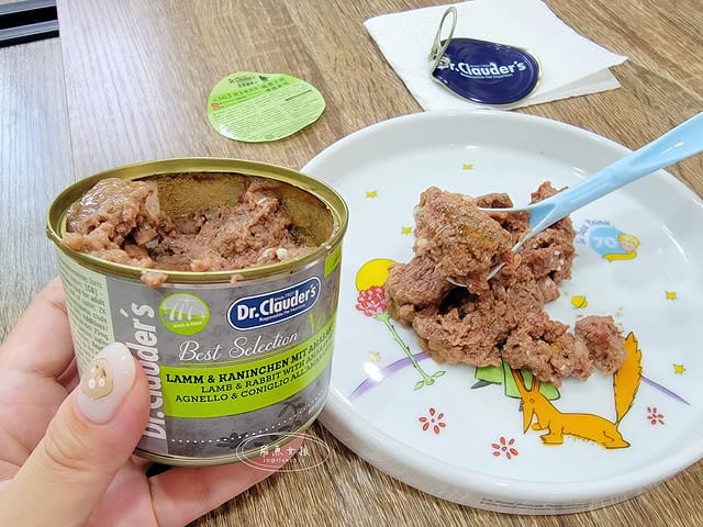 Petzoo貓罐評價,克勞德博士貓罐評價,無穀貓咪主食罐推薦,挑嘴貓主食罐推薦,貓咪轉濕食推薦,無榖貓罐頭開箱,貓主食罐開箱,轉濕食貓罐開箱,無穀貓濕食分享,鮮肉湯貓罐分享,機能貓罐食用心得,克勞德博士主食罐ptt,克勞德博士dcard,平價貓罐頭推薦dcard,平價主食罐dcard,克勞德博士評價,克勞德博士餐包,克勞德博士餐包ptt,飛魚女孩,Petzoo,聯信寵物推薦,法米納天然寵物食品公司 聯信寵物,德國dr-clauder克勞德博士,德罐dcard,德罐好嗎,德罐是什麼,德罐推薦ptt,德罐貓,德罐ppt,