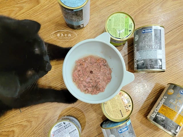 Petzoo貓罐評價,克勞德博士貓罐評價,無穀貓咪主食罐推薦,挑嘴貓主食罐推薦,貓咪轉濕食推薦,無榖貓罐頭開箱,貓主食罐開箱,轉濕食貓罐開箱,無穀貓濕食分享,鮮肉湯貓罐分享,機能貓罐食用心得,克勞德博士主食罐ptt,克勞德博士dcard,平價貓罐頭推薦dcard,平價主食罐dcard,克勞德博士評價,克勞德博士餐包,克勞德博士餐包ptt,飛魚女孩,Petzoo,聯信寵物推薦,法米納天然寵物食品公司 聯信寵物,德國dr-clauder克勞德博士,德罐dcard,德罐好嗎,德罐是什麼,德罐推薦ptt,德罐貓,德罐ppt,
