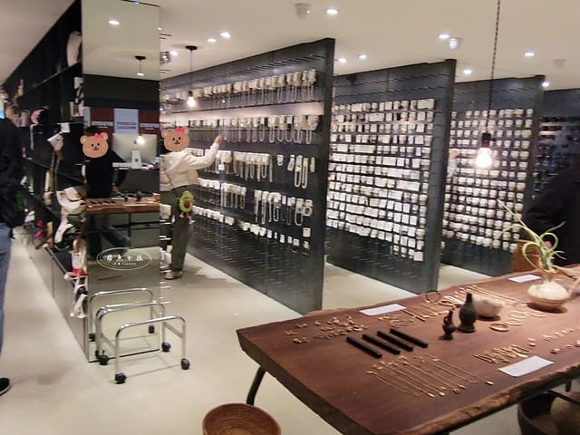 飛魚女孩,韓國自由行,首爾景點,明洞必買,明洞必買dcard,明洞必買衣服,明洞逛街,明洞逛街地圖,明洞逛街攻略,明洞逛街路線,168cm手機殼明洞店,168cm手機殼韓國,明洞手機殼,韓國手機殼哪裡買,ept鞋子dcard,ept鞋子好穿嗎,ept韓國門市,ept韓國價格,nyunyu飾品批發,NYUNYU明洞,2024明洞逛街,明洞逛街2024 飛魚女孩,韓國自由行,首爾景點,明洞必買,明洞必買dcard,明洞必買衣服,明洞逛街,明洞逛街地圖,明洞逛街攻略,明洞逛街路線,168cm手機殼明洞店,168cm手機殼韓國,明洞手機殼,韓國手機殼哪裡買,ept鞋子dcard,ept鞋子好穿嗎,ept韓國門市,ept韓國價格,nyunyu飾品批發,NYUNYU明洞,2024明洞逛街,明洞逛街2024