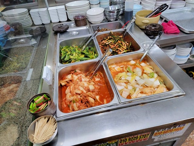 跟著飛魚玩首爾,首爾景點,京東市場,京東市場星巴克,京東市場美食,京東1960店,星巴克京東市場,首爾旅遊推薦,京東1960咖啡,京東1960店評價,星巴克京東1960,首爾京東市場美食,首爾人蔘市場,星巴克京東1960店,祭基洞京東市場,祭基洞,스타벅스경동1960점,京東市場交通,清涼里美食,清涼里市場,首爾景點dcard,韓國首爾秘境dcard,一個人去韓國dcard,首爾市場推薦,韓國市場必買ppt,京東市場美食推薦,京東市場地下食堂