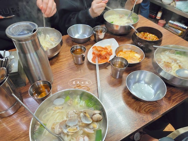 跟著飛魚玩首爾,首爾景點,京東市場,京東市場星巴克,京東市場美食,京東1960店,星巴克京東市場,首爾旅遊推薦,京東1960咖啡,京東1960店評價,星巴克京東1960,首爾京東市場美食,首爾人蔘市場,星巴克京東1960店,祭基洞京東市場,祭基洞,스타벅스경동1960점,京東市場交通,清涼里美食,清涼里市場,首爾景點dcard,韓國首爾秘境dcard,一個人去韓國dcard,首爾市場推薦,韓國市場必買ppt,京東市場美食推薦,京東市場地下食堂