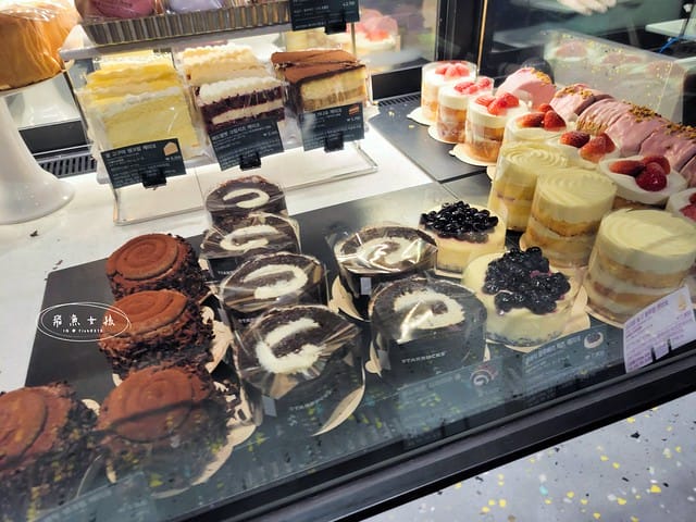 跟著飛魚玩首爾,首爾景點,京東市場,京東市場星巴克,京東市場美食,京東1960店,星巴克京東市場,首爾旅遊推薦,京東1960咖啡,京東1960店評價,星巴克京東1960,首爾京東市場美食,首爾人蔘市場,星巴克京東1960店,祭基洞京東市場,祭基洞,스타벅스경동1960점,京東市場交通,清涼里美食,清涼里市場,首爾景點dcard,韓國首爾秘境dcard,一個人去韓國dcard,首爾市場推薦,韓國市場必買ppt