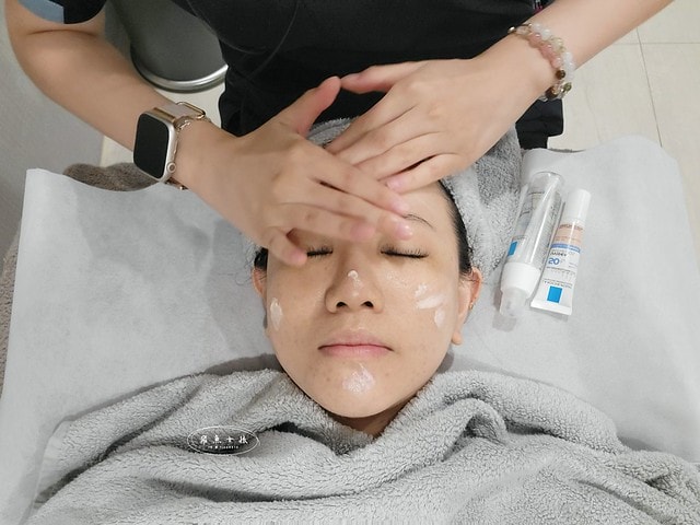 賦真妍,賦真妍皮膚專科診所,JETPEEL,潔比爾,開啟原生肌膚之旅,醫療級肌膚保養新概念,無微不至的量身美學,賦真妍dcard,賦真妍ptt,潔比爾是什麼,潔比爾價錢,潔比爾dcard,潔比爾價格dcard,潔比爾ptt,潔比爾功效,潔比爾認證診所,潔比爾台北,潔比爾頭皮dcard,潔比爾保養體驗,跟著飛魚變美麗,潔比爾ptt,潔比爾海菲秀,醫美保濕療程,醫美保濕導入ptt,醫美保養dcard,jetpeel費用,jet peel價錢ptt,jetpeel 價格,jetpeel 台北